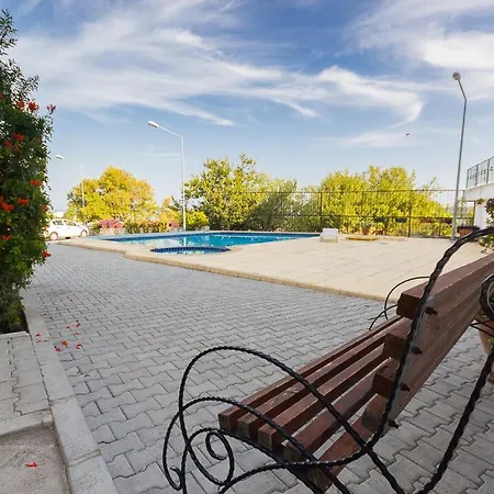 Spacious Sanctuary Cove B5 Duplex With Sea View In Kyrenia Girne Nicosia